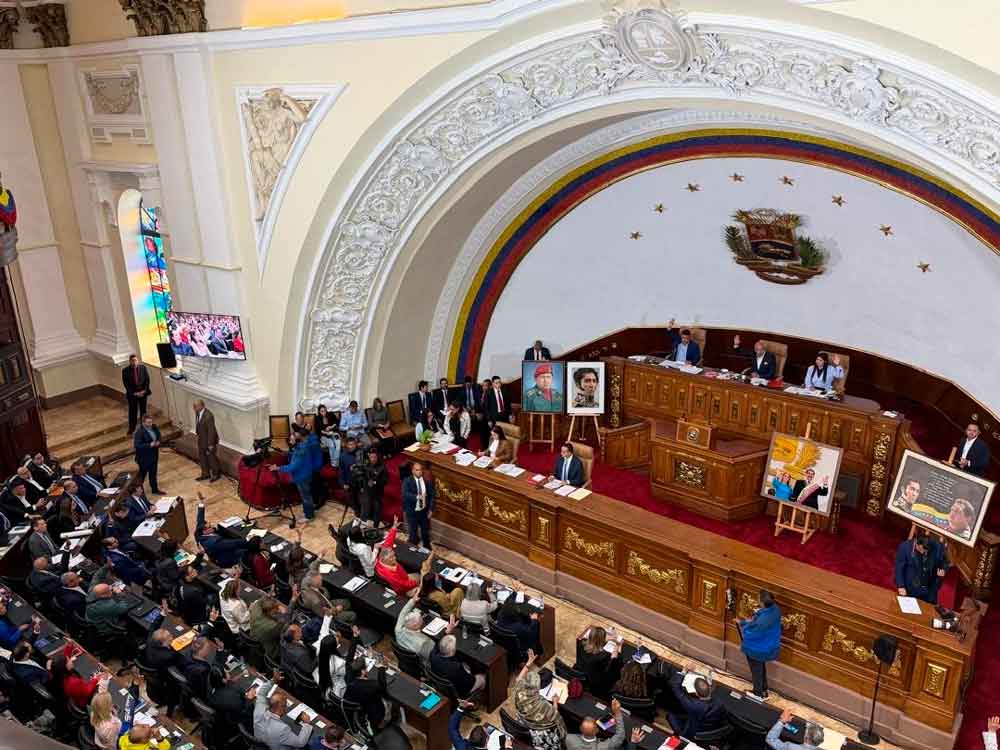 Venezuela crea comisión para "transformar" el sistema judicial