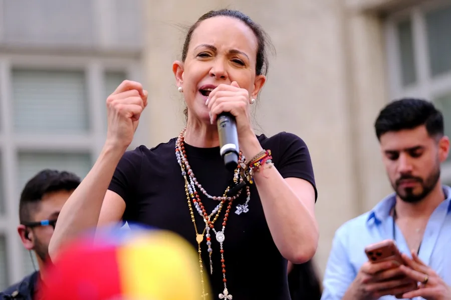 María Corina Machado pide seguir avanzando en el "renacer" en libertad de Venezuela