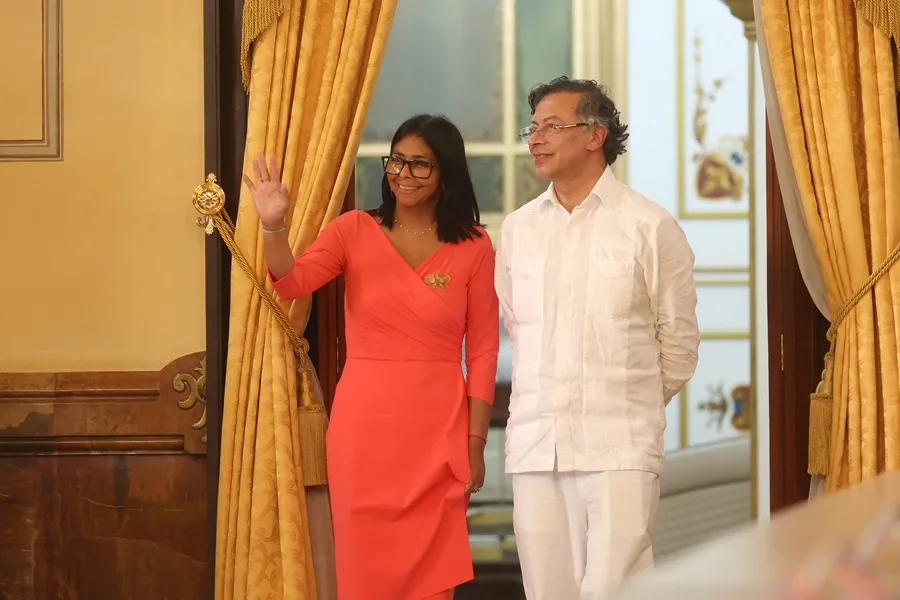 Rodríguez y Petro apuestan por la integración eléctrica y de gas entre Venezuela y Colombia