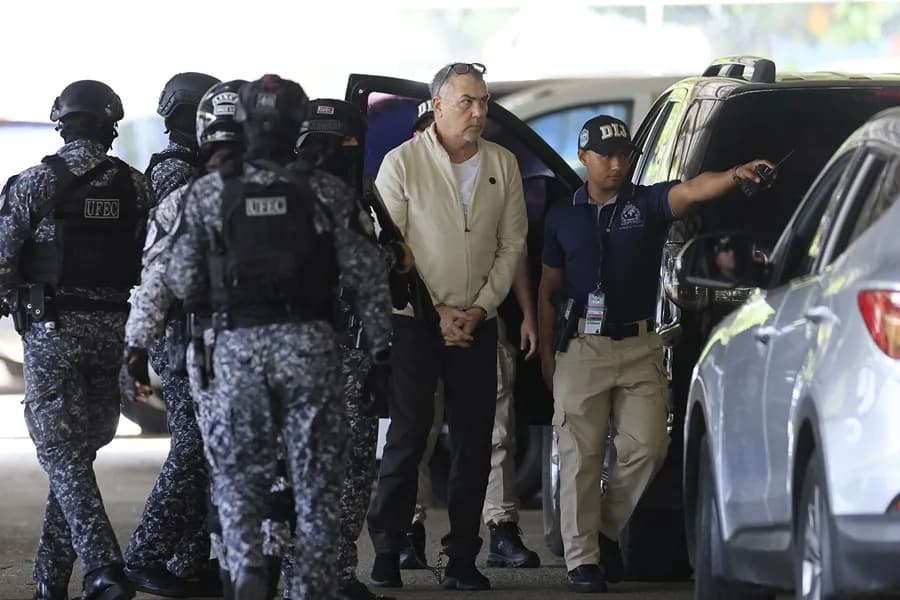 Panamá recibe extraditado desde Venezuela al sospechoso de Hizbulá por el ataque aéreo de 1994