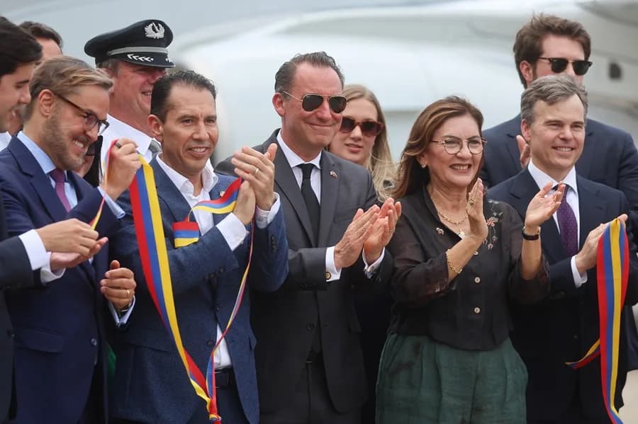 Gobierno encargado es el "socio" para revitalizar la economía de Venezuela, dice EE.UU.