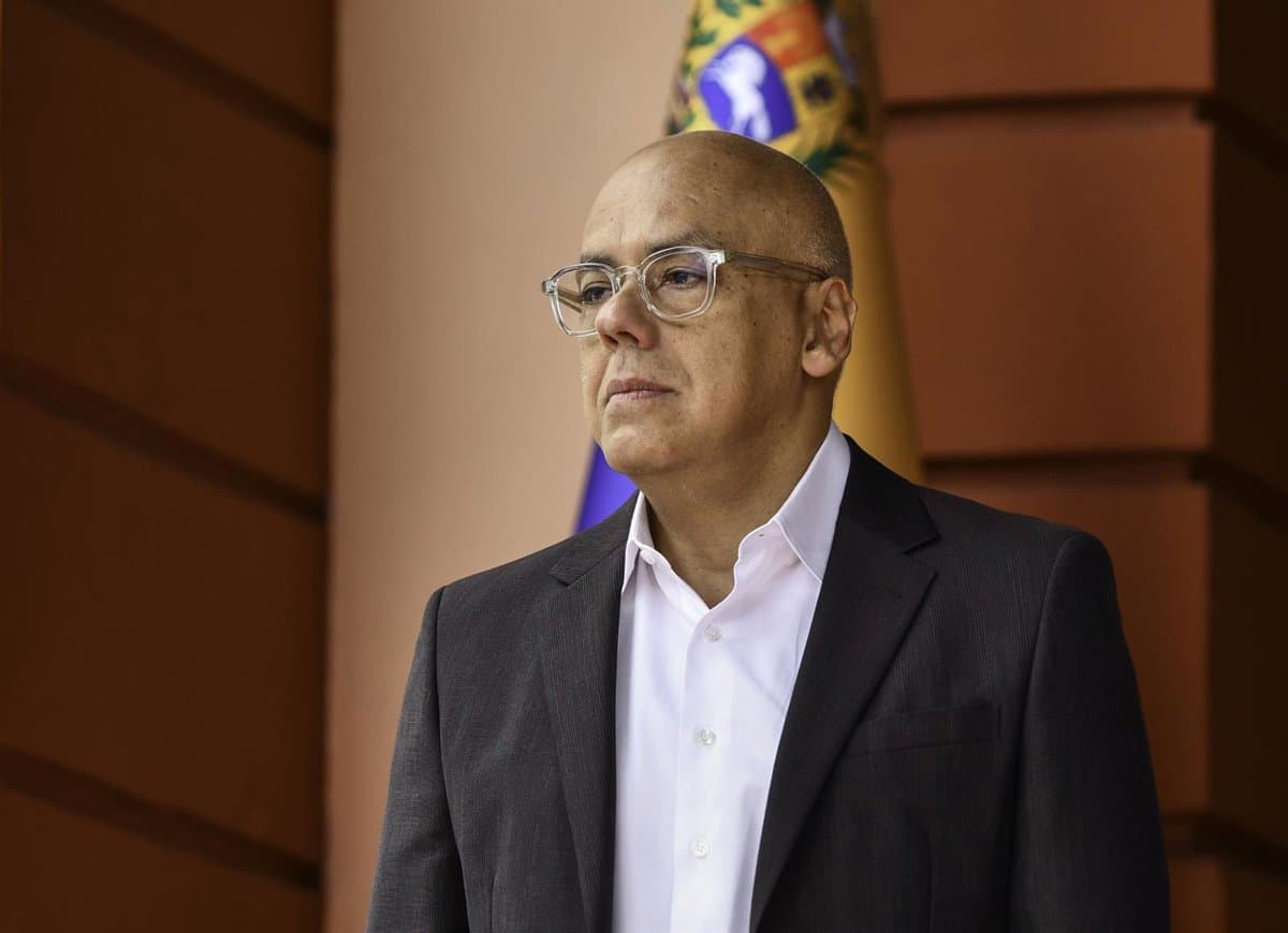 El presidente de la Asamblea venezolana afea las "expresiones de racismo" de "partidos extremistas" españoles