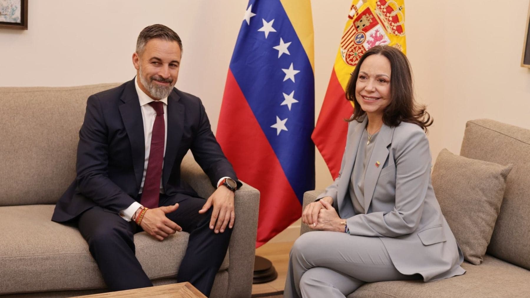 Corina Machado agradece a Abascal haber creído en la libertad de Venezuela "cuando pocos confiaban que fuera posible"