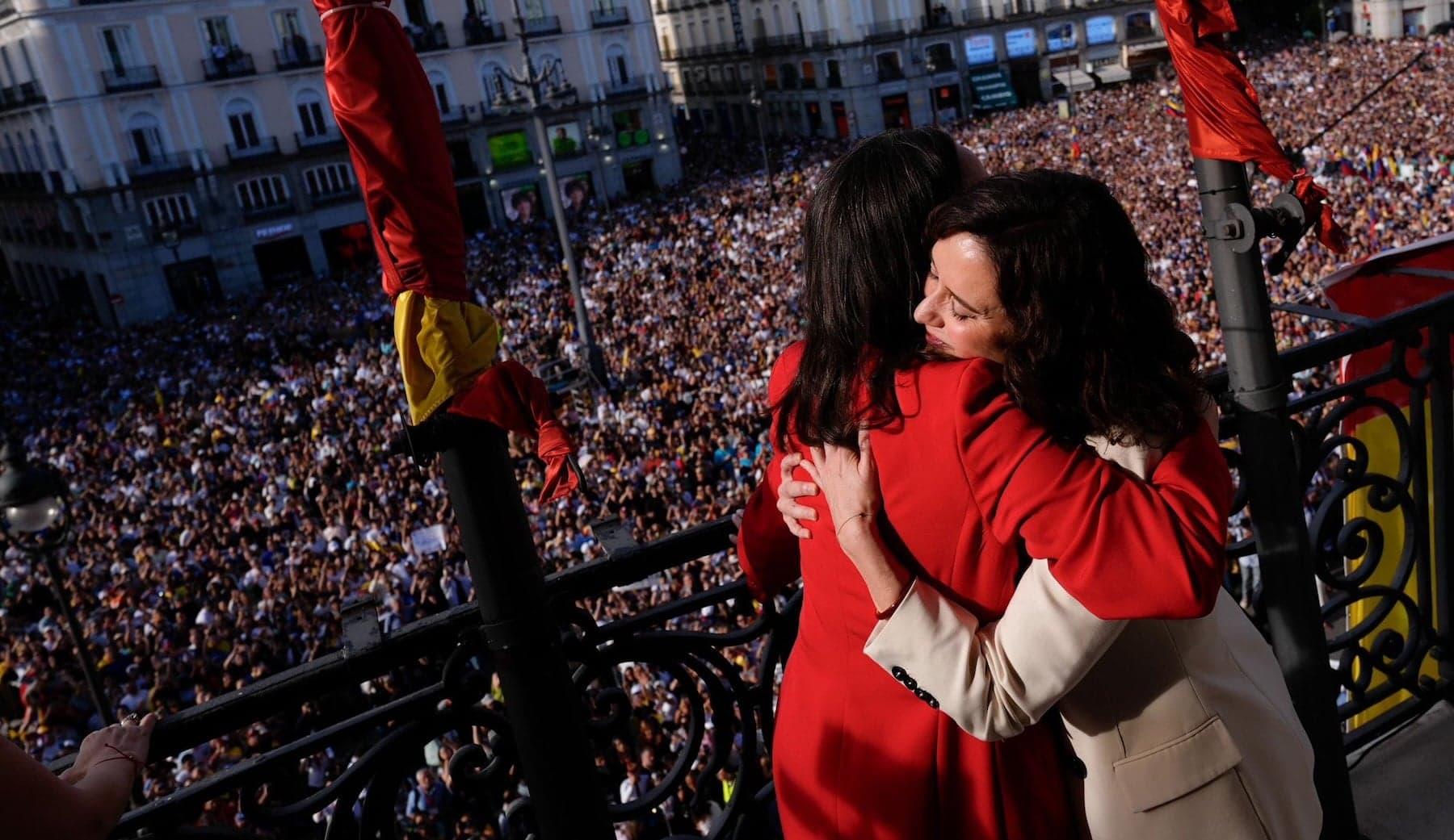 Delcy brama por la masiva manifestación de Sol: la tacha de "fascista" por los gritos de "¡Fuera la mona!"