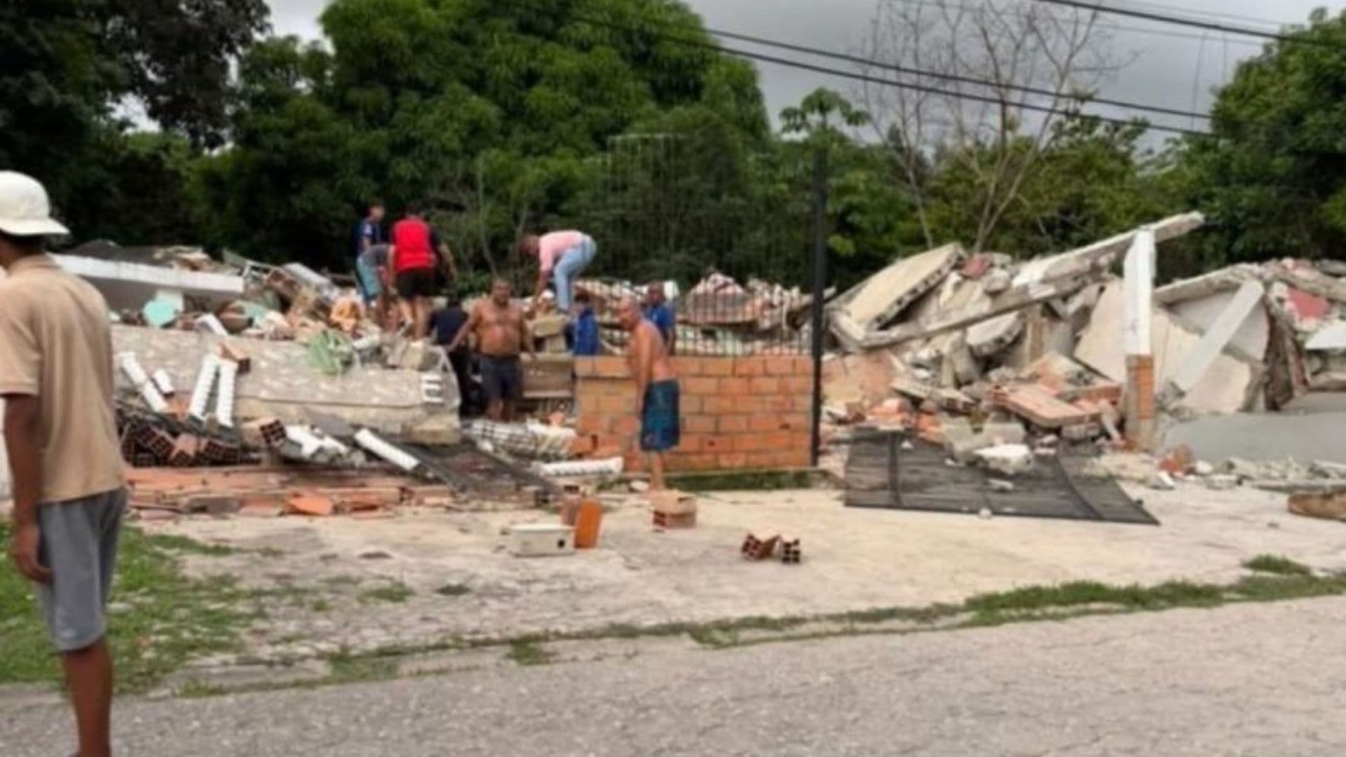 En el interior del país, el estruendo también causó víctimas y daños  