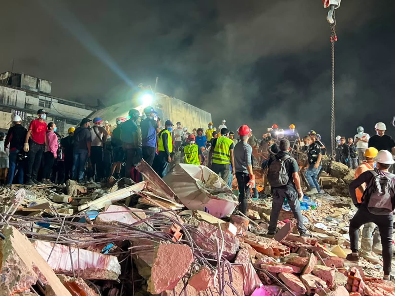 El carácter del venezolano, el edificio que no se derrumbó
