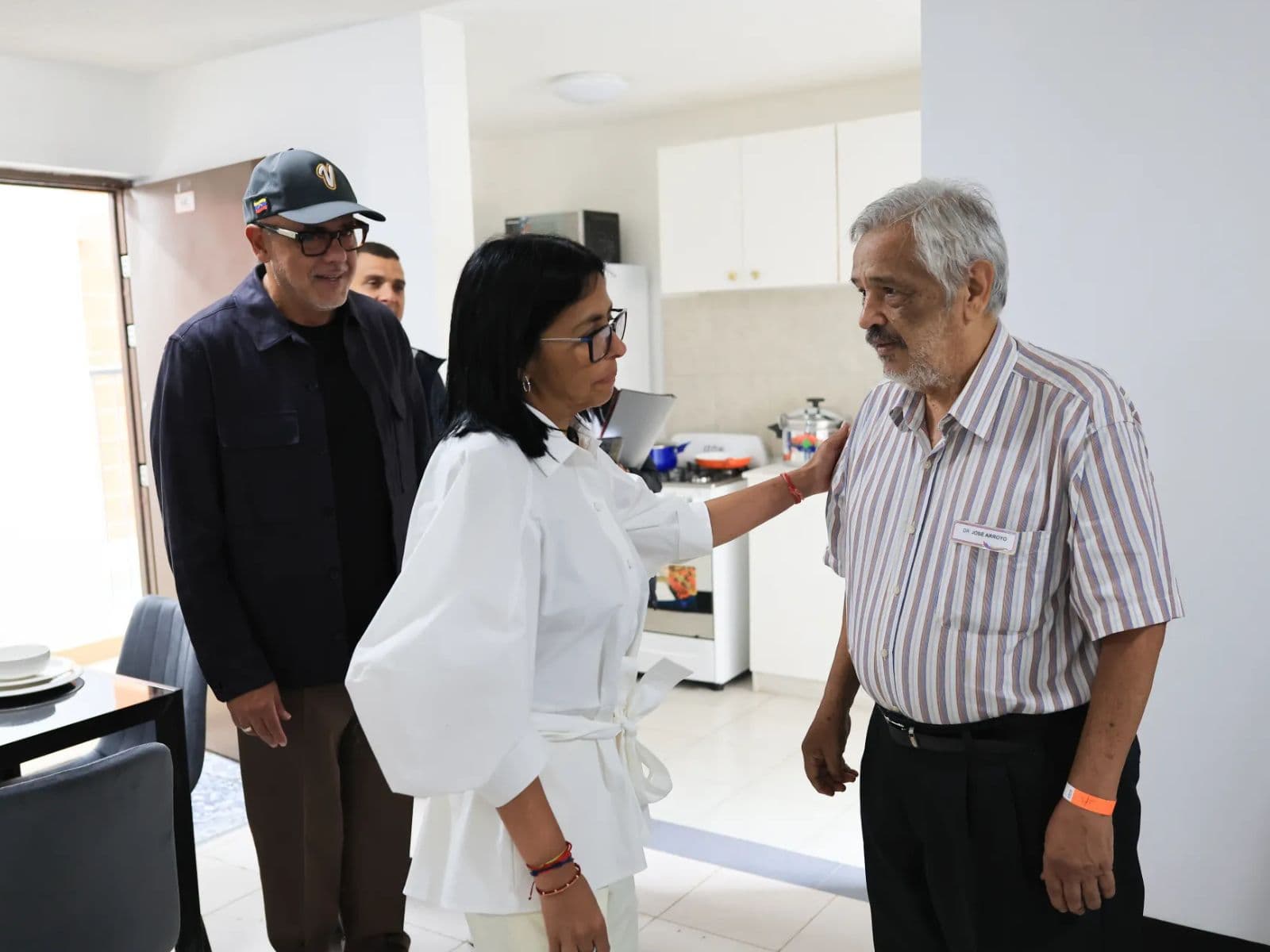 Gobierno entregó 200 viviendas a damnificados por sismos y promete 4000 para fin de año