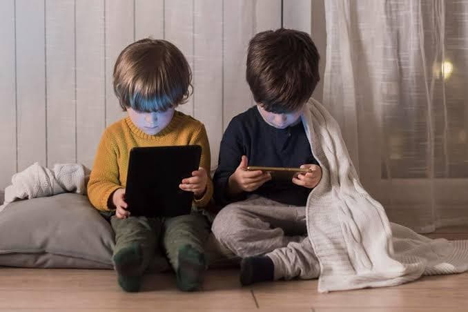 UCAB publica guía jurídica para proteger a menores tras sismos