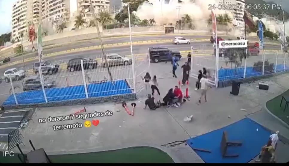 Nuevo VIDEO muestra la fuerza devastadora del doble terremoto en La Guaira