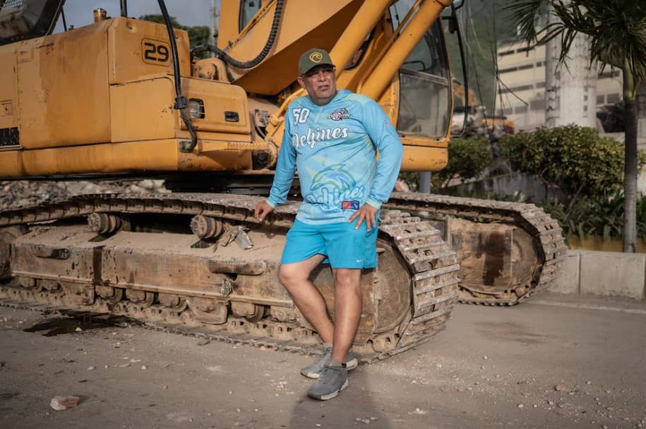 El costo del rescate: 1.200 dólares diarios por una máquina para salvar a los tuyos en La Guaira