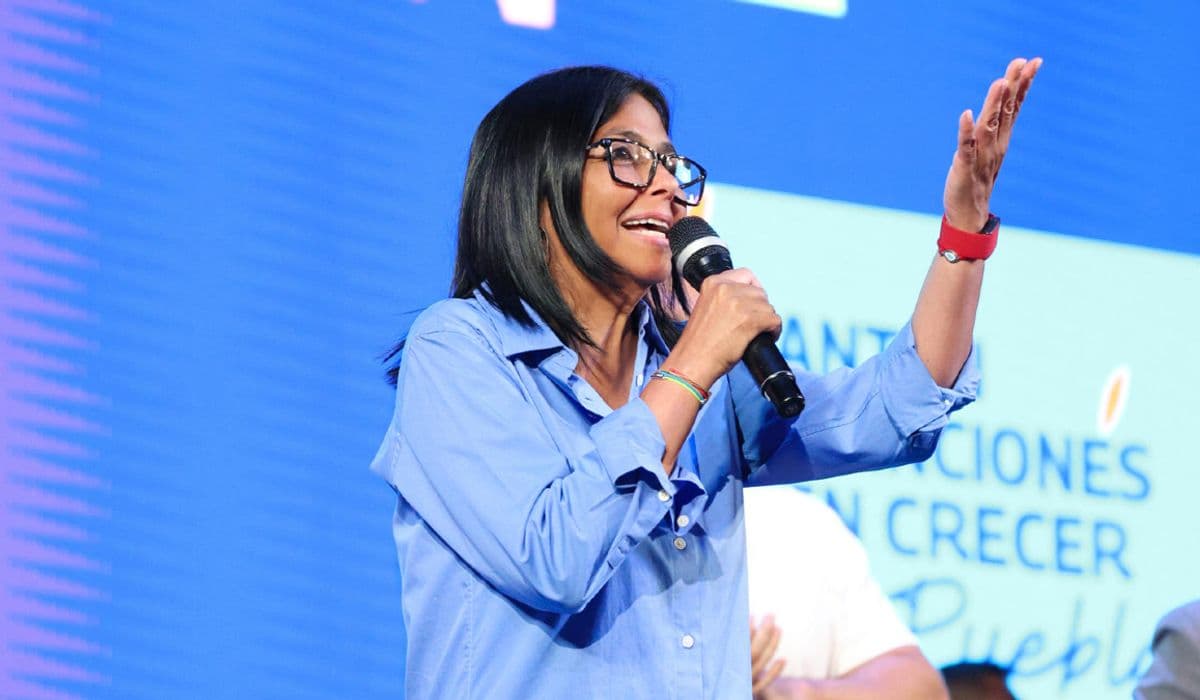 El Parlamento Europeo rechaza la pretensión de Albares de que la UE levante las sanciones a Delcy Rodríguez