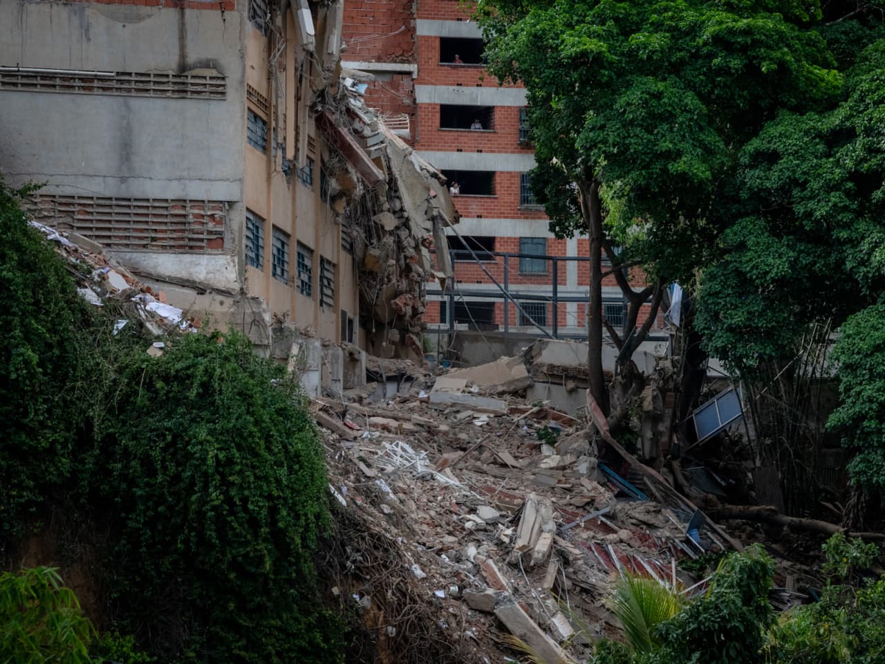 Un herido dejó desplome parcial del Colegio San Judas Tadeo en La Pastora