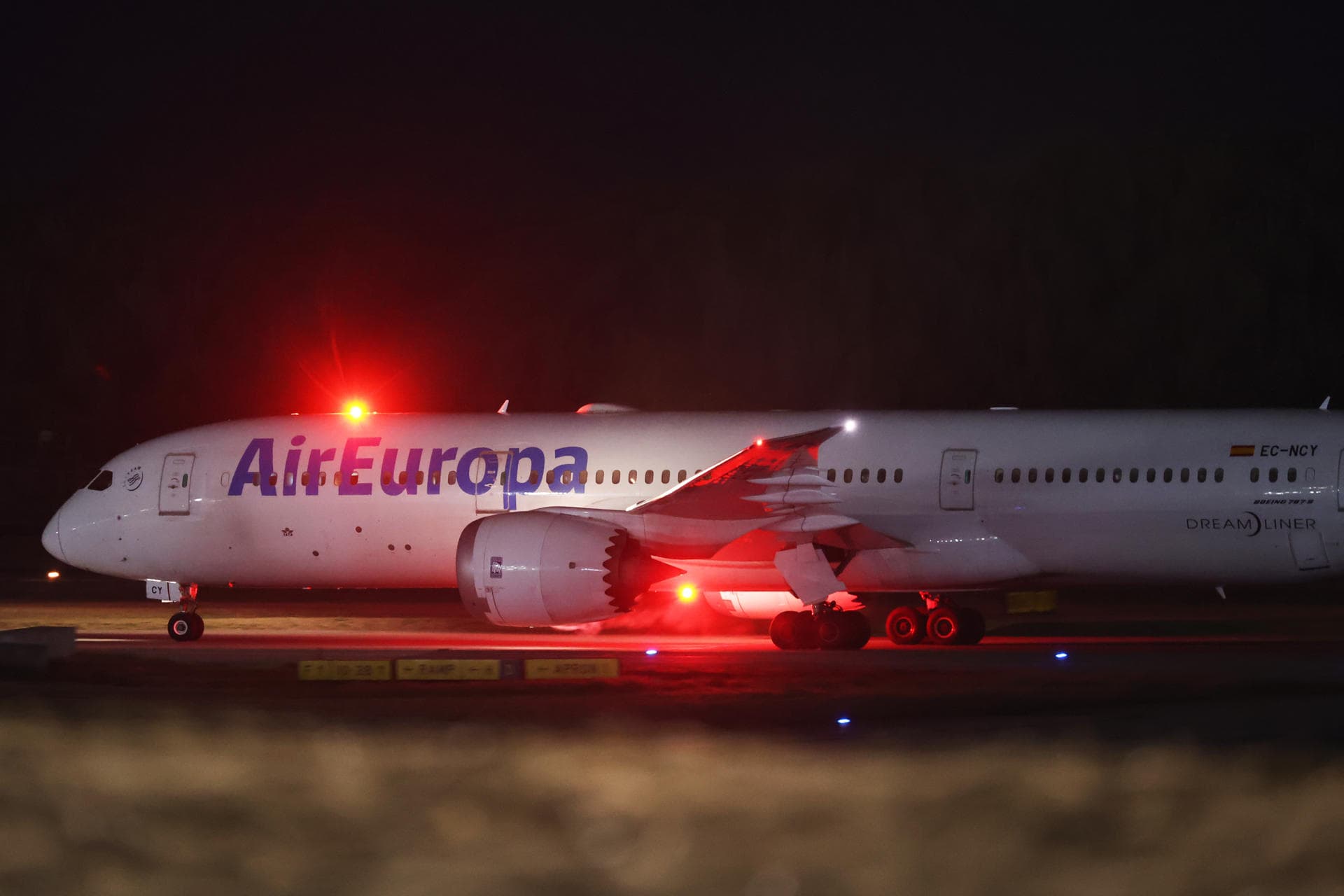Air Europa mantendrá en agosto sus vuelos entre Madrid y Valencia, en Venezuela