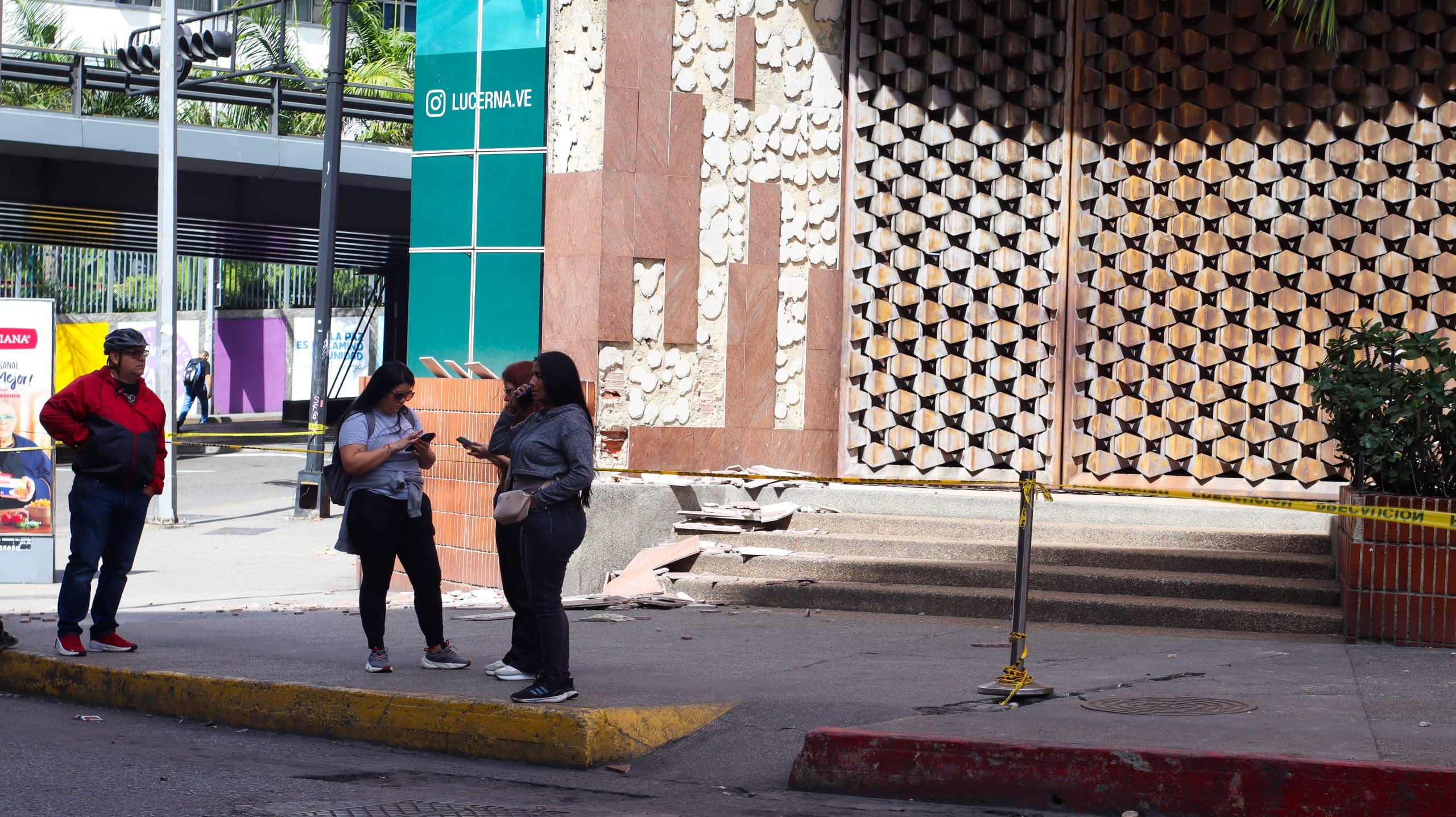 Centros comerciales aseguran que infraestructuras resistieron el doble terremoto