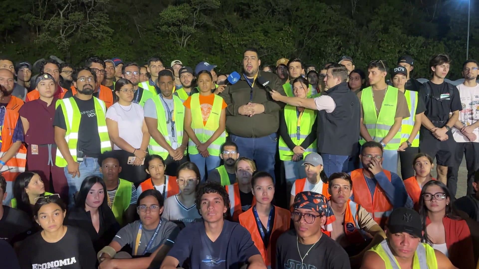 Estudiantes de la UCV denunciaron el desvío de siete camiones con ayuda humanitaria por parte de la GNB
