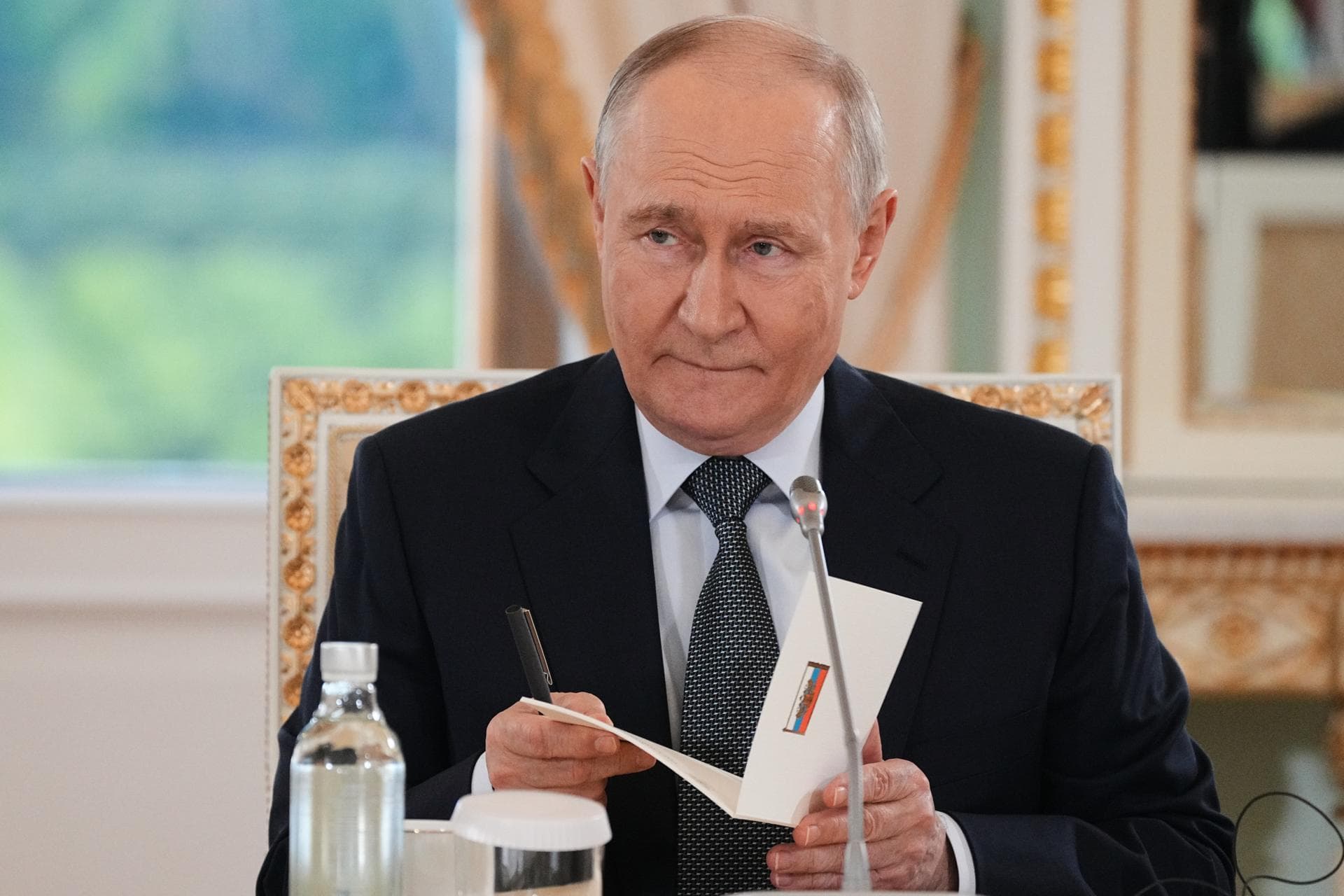 Rusia confiscó la mayor empresa de combustible naval cuyo dueño era amiguito de Putin