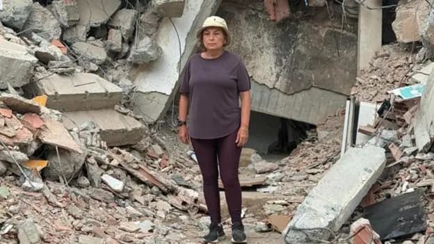 Adolescentes ensayaban un baile cuando ocurrieron los terremotos: sus padres aún buscan entre los escombros