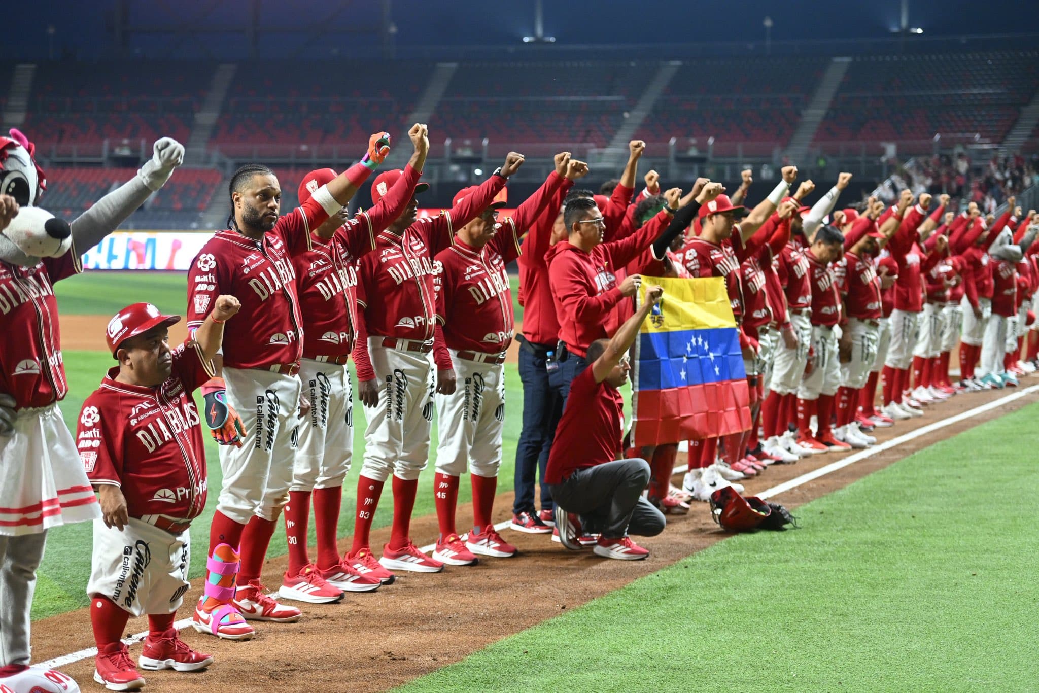 "¡No están solos!": el béisbol mexicano se unió en homenaje a Venezuela tras los terremotos (VIDEO)