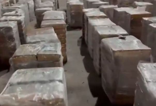 Ecuador asestó nuevo golpe al narcotráfico tras incautar 1,2 toneladas de droga que iba a Europa (VIDEO)